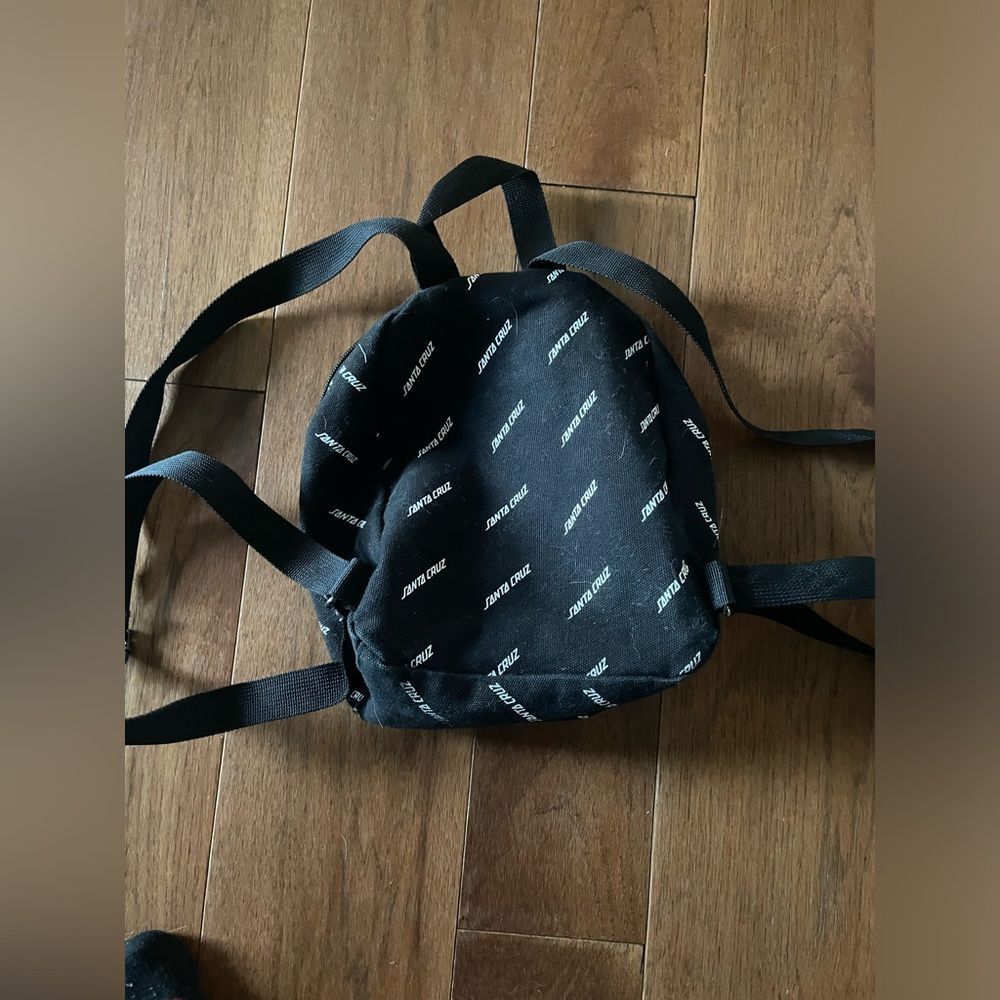 Santa Cruz Mini Backpack Bag - Picture 2 of 4